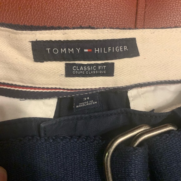 Tommy Hilfiger Classic Fit cargo shorts - Picture 3 of 3